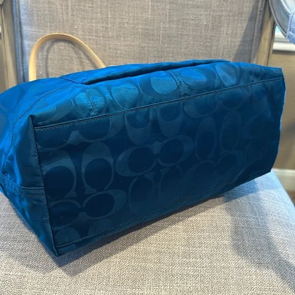 Coach Tote Royal Blue purse - Picture 5 of 13